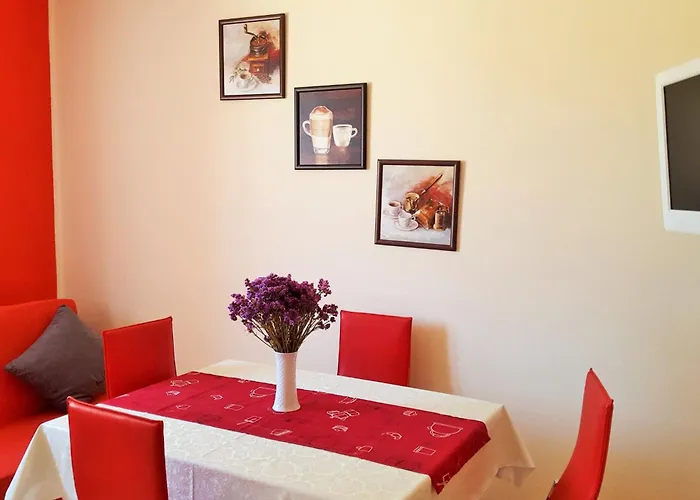 Erdgeschosswohnung Mit Viel Komfort Und Terrasse By Interhome Trogir